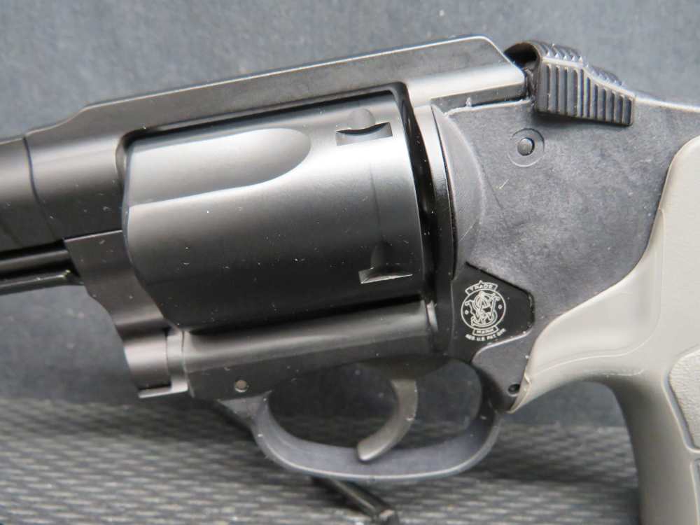 SMITH & WESSON M&P BODYGUARD .38 SPL +P S&W W/ CRIMSON TRACE LASER PENNY!-img-11