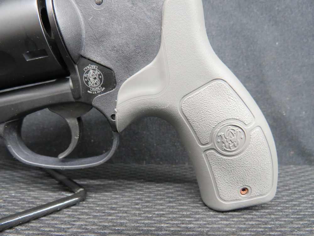 SMITH & WESSON M&P BODYGUARD .38 SPL +P S&W W/ CRIMSON TRACE LASER PENNY!-img-12