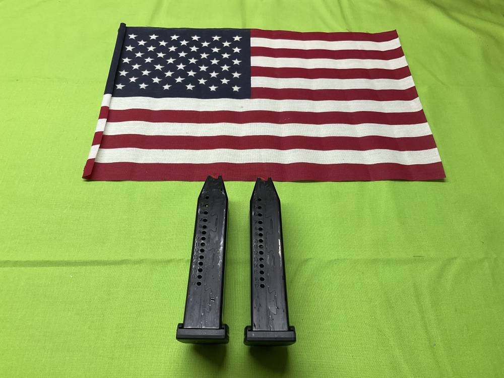HK Magazines - VP9 17 Round 9mm mags - Set of 2 - -img-0
