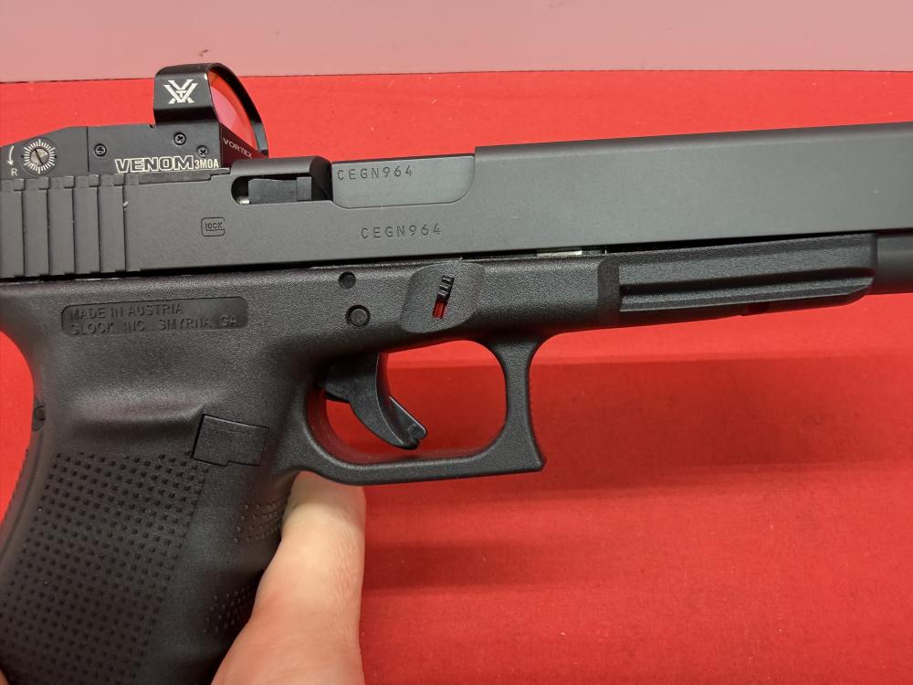 Glock G40 MOS Gen4 10mm Long Slide W/ Vortex Venom-img-13