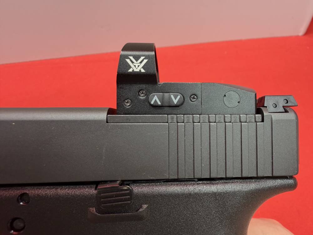 Glock G40 MOS Gen4 10mm Long Slide W/ Vortex Venom-img-11