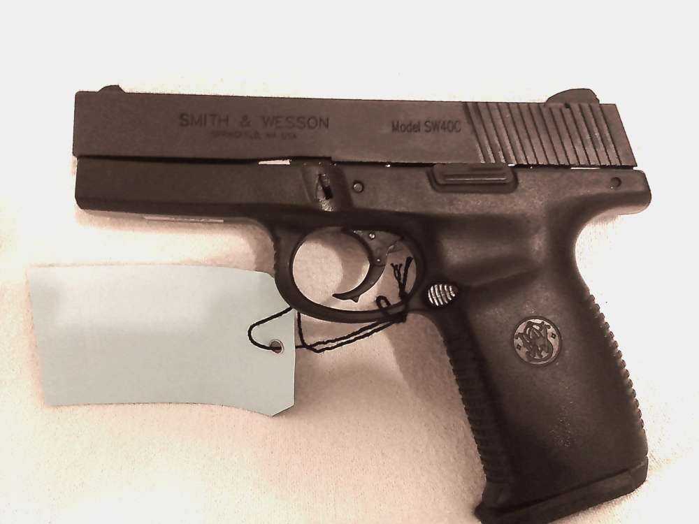 Smith and Wesson SW40C-img-0