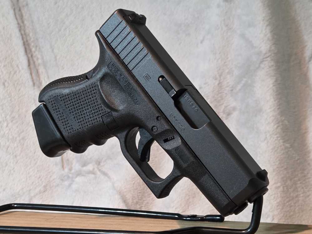 Glock 33 Gen4*In Very Good, "Like New" Condition -img-2