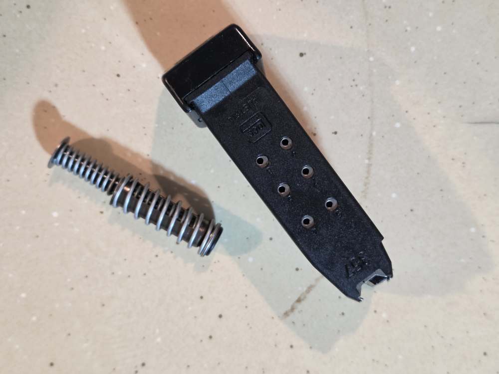 Glock 33 Gen4*In Very Good, "Like New" Condition -img-11