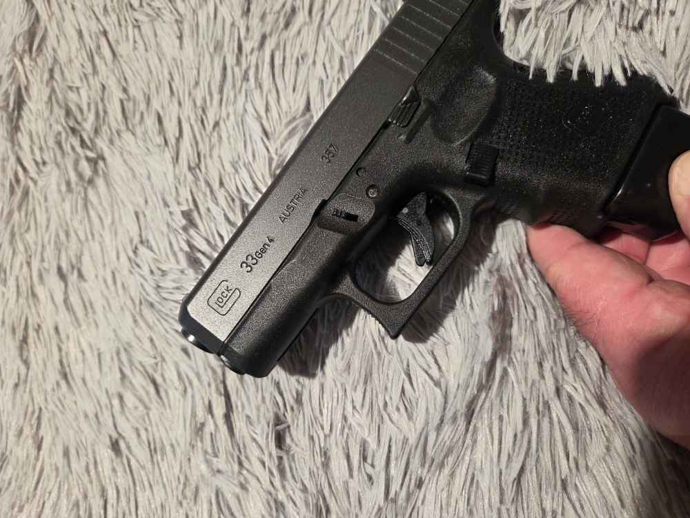 Glock 33 Gen4*In Very Good, "Like New" Condition -img-18