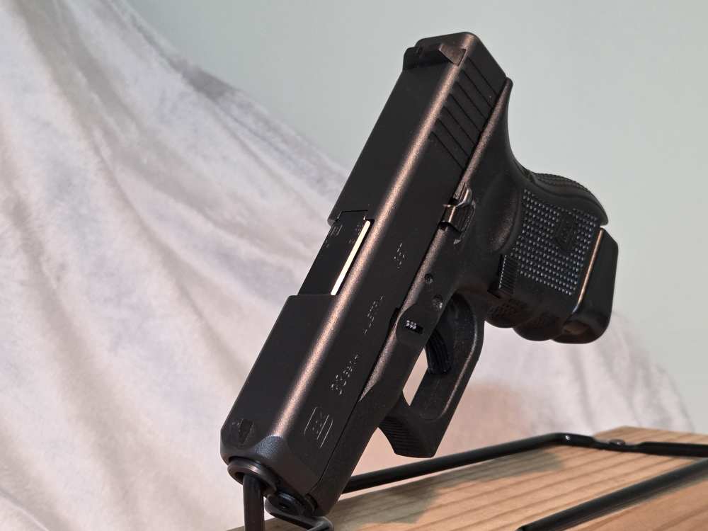 Glock 33 Gen4*In Very Good, "Like New" Condition -img-1