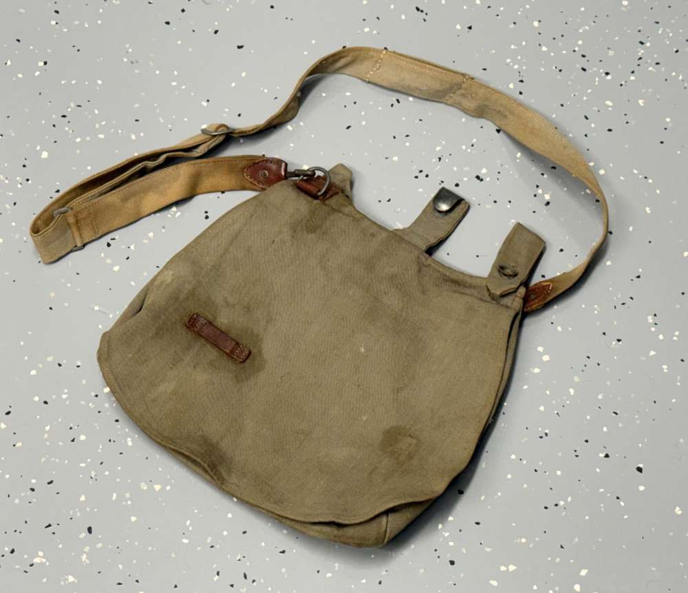 WW1 German Breadbag Dated 1916 pre WW2 WWII uniform Complete with Strap -img-1
