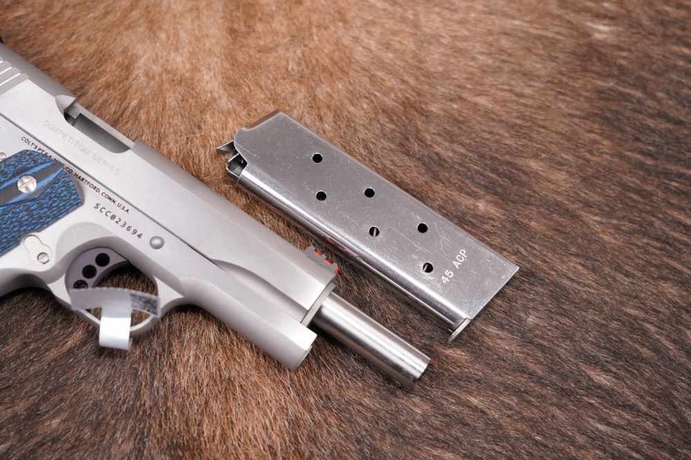 Colt Government Model Competition Series 70 O1070CCS .45 1911 Pistol NO CA-img-16