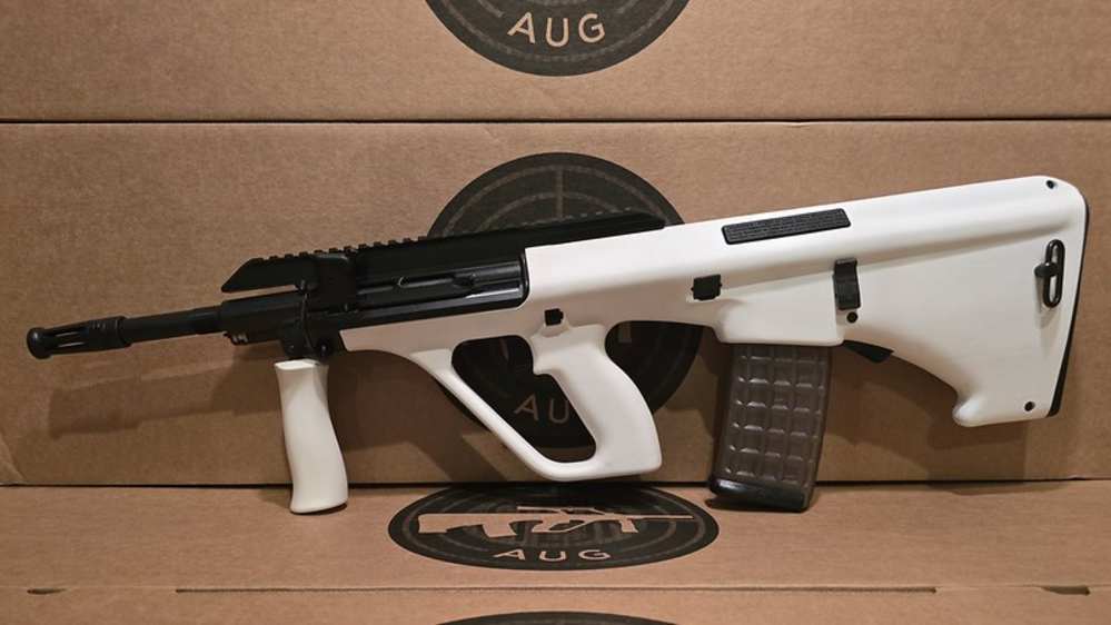 Steyr AUG rifle White-img-0
