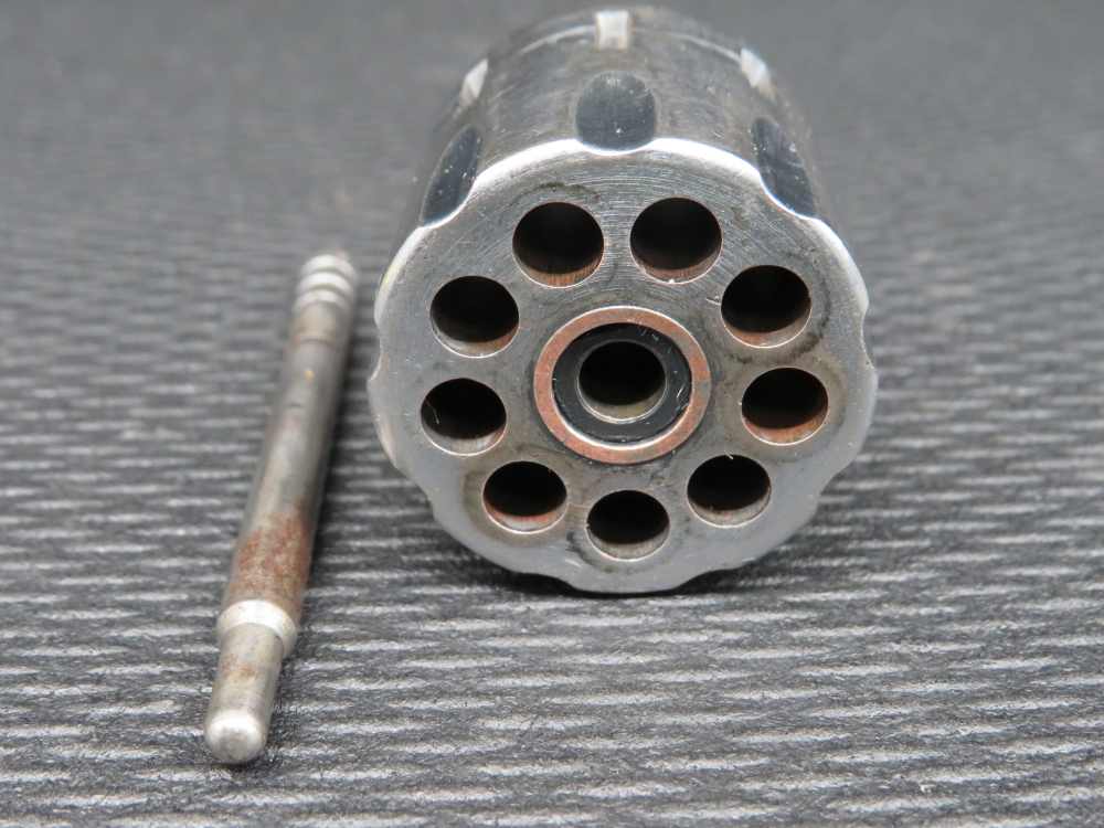 HARRINGTON & RICHARDSON MODEL 732, .32 S&W & MODEL 932, .22 LR H&R PENNY!-img-23