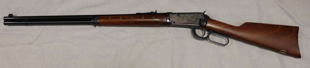 Winchester Model 94 Chief Crazy Horse Commemorative .38-55  WIth Extra's-img-6