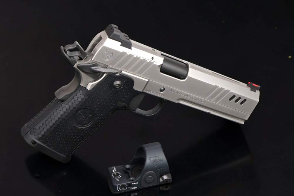 READY TO SHIP. AMBI NIGHTHAWK BOARDROOM BDS9 IOS DOUBLE STACK 9MM 19rds-img-8