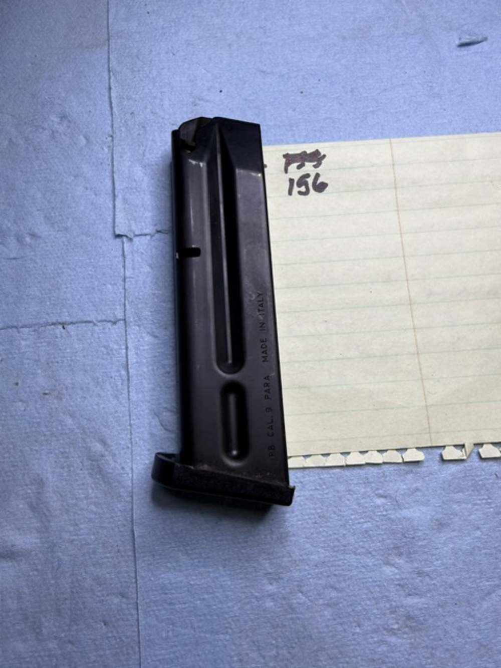 (156)  1 factory Beretta 92FS full-size 10 round magazine used great shape-img-0