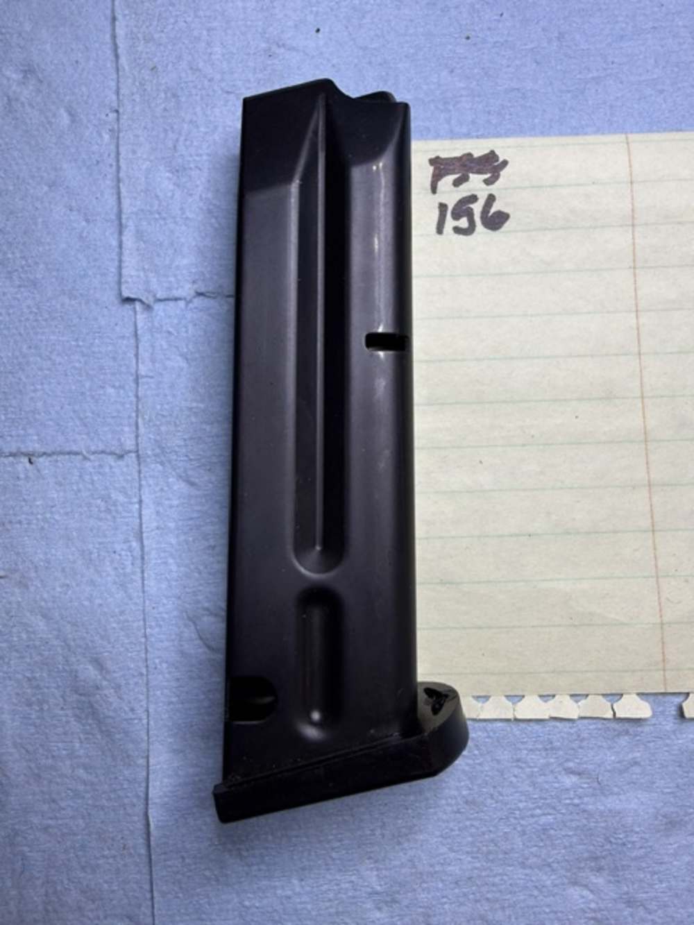 (156)  1 factory Beretta 92FS full-size 10 round magazine used great shape-img-1