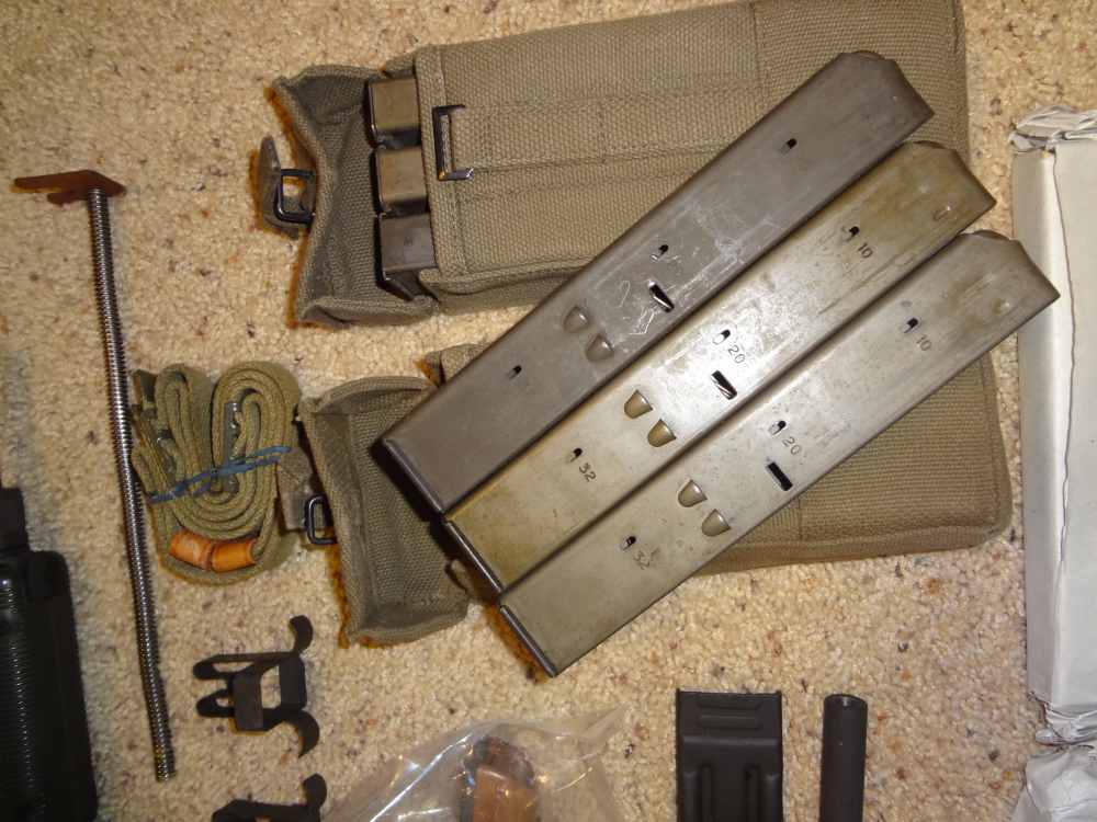 GROUP INDUSTRY HR 4332 UZI, 9MM/45/.22LR EXCELLENT CONDITION AND EXTRAS-img-8