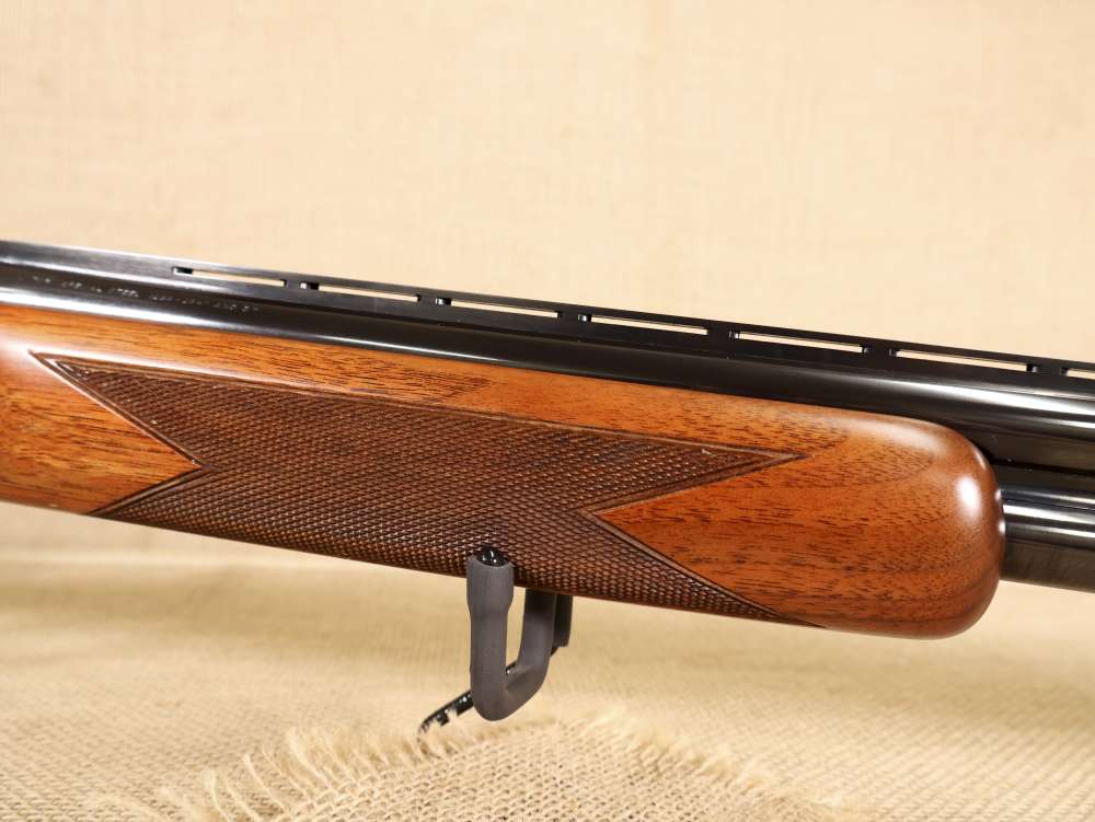 Browning White Lightning 12-Gauge 28" O/U 3" Vent Rib Shotgun Engraved-img-5