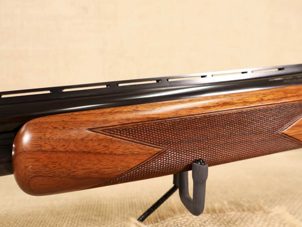 Browning White Lightning 12-Gauge 28" O/U 3" Vent Rib Shotgun Engraved-img-17