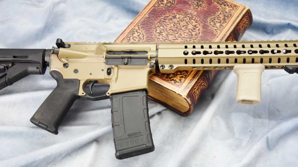 CMMG Mk4 .300 AAC Blackout 16" barrel AR-15 Semi Auto Rifle-img-2