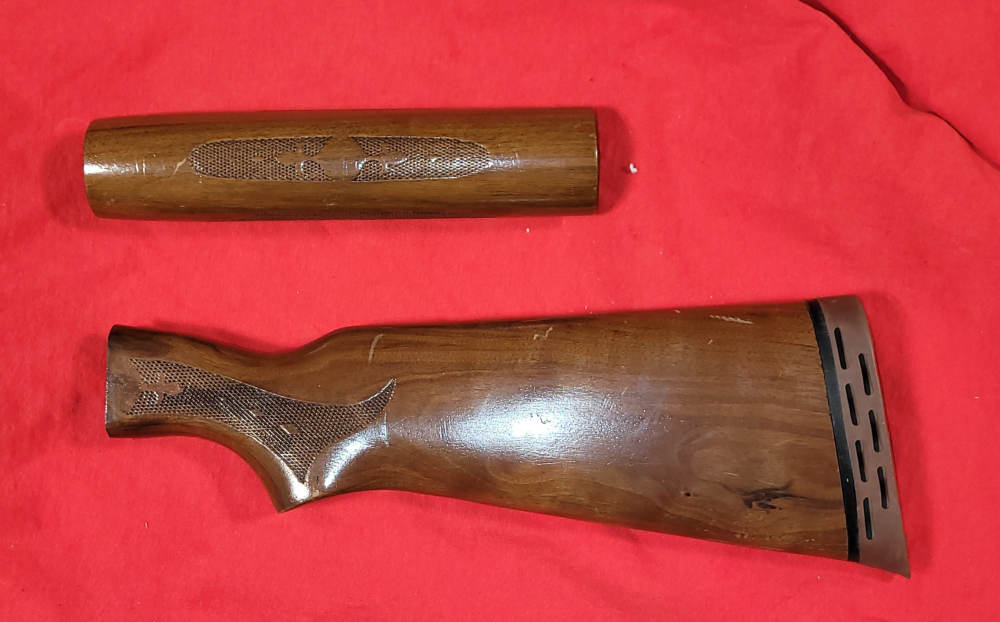 Noble model 66J shotgun stock set 12 ga walnut w factory pad-img-8