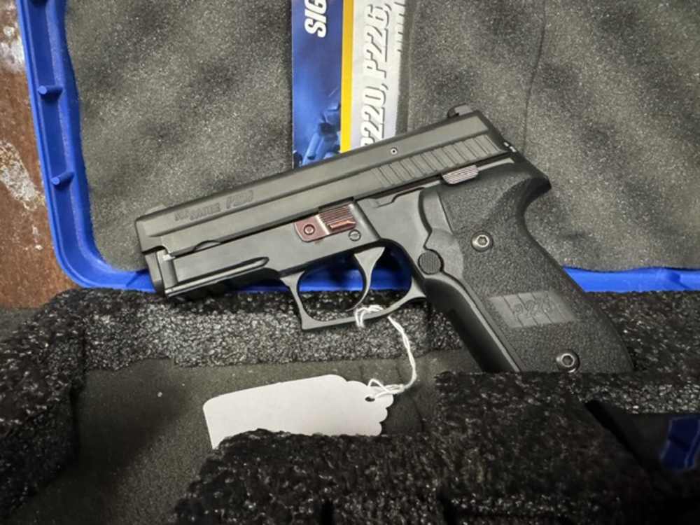 SIG P229 WITH ORIG. CASE, (4) MAGS "AFGHANISTAN DUST OFF"-img-2
