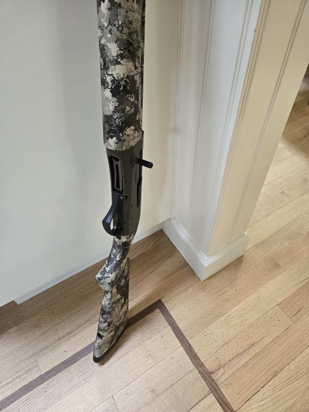 Fabarm XLR5 Left Hand water fowler Viper 12 ga. shot gun-img-5