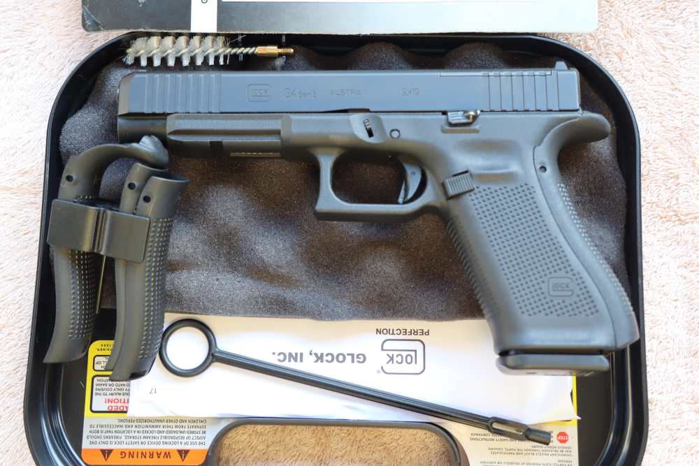 Glock 34 Gen 5 near new in box-img-0