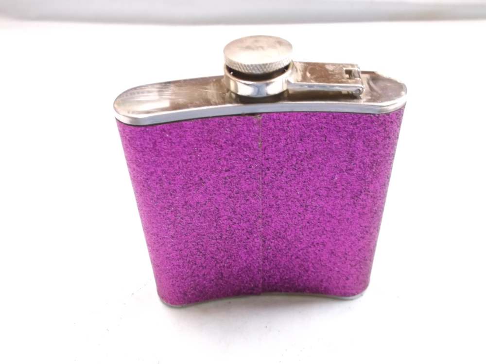 WATER OR WHISKY FLASK GOOD TO DRINK OUT OF. OR DISPLAY ITEM 6oz. -img-1