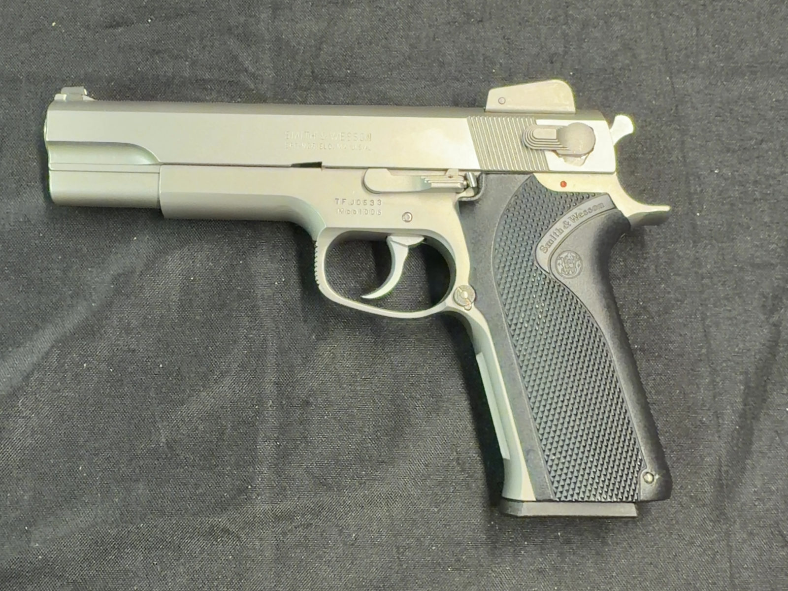 Smith & Wesson 1006 10mm Automatic 1st gen-img-1