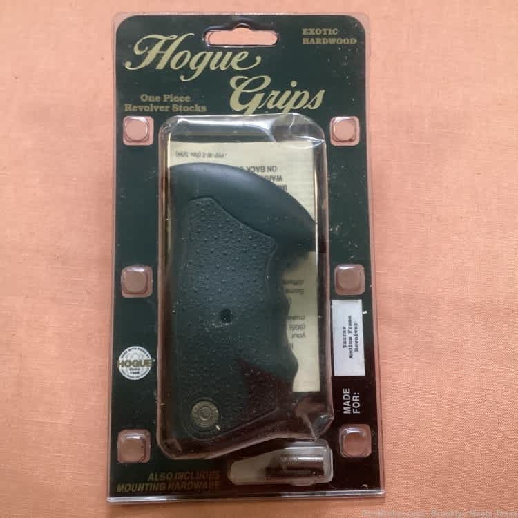 Taurus Medium Frame Revolver Grips.-img-0