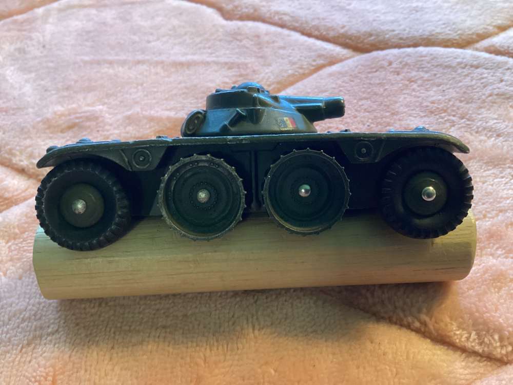  Dinkey Toys Vintage Collector Military 80 A Tank.-img-1