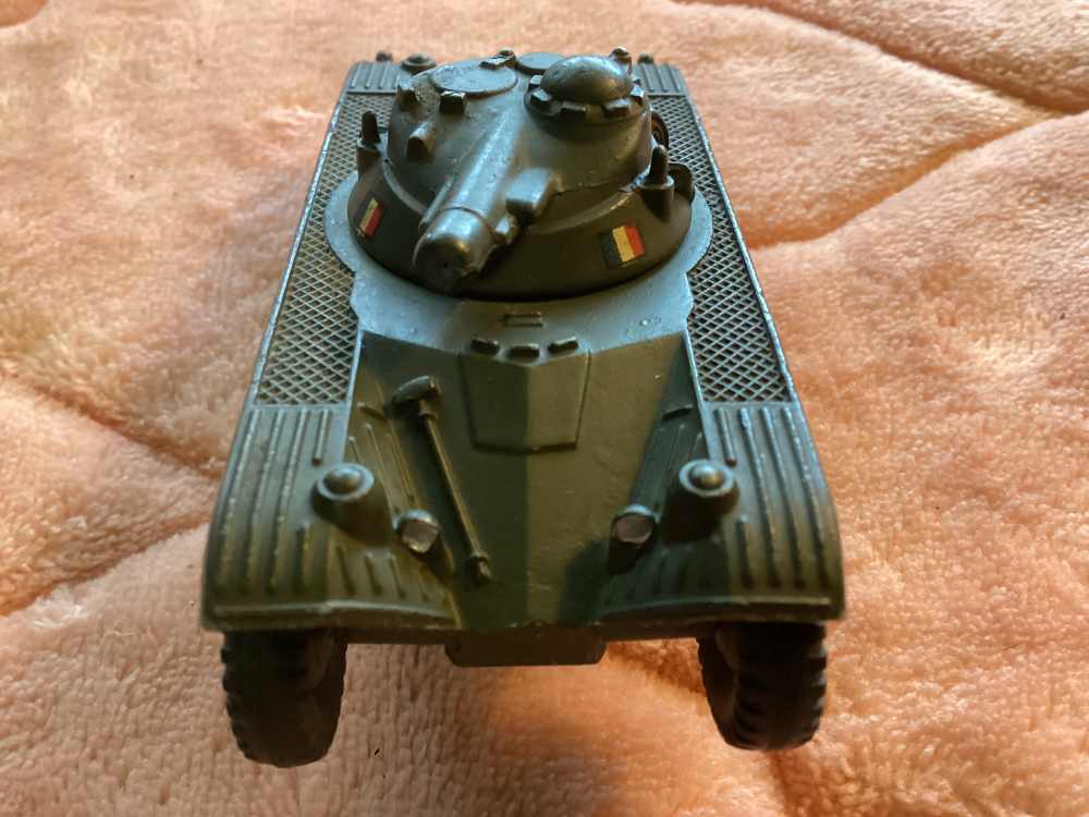  Dinkey Toys Vintage Collector Military 80 A Tank.-img-0