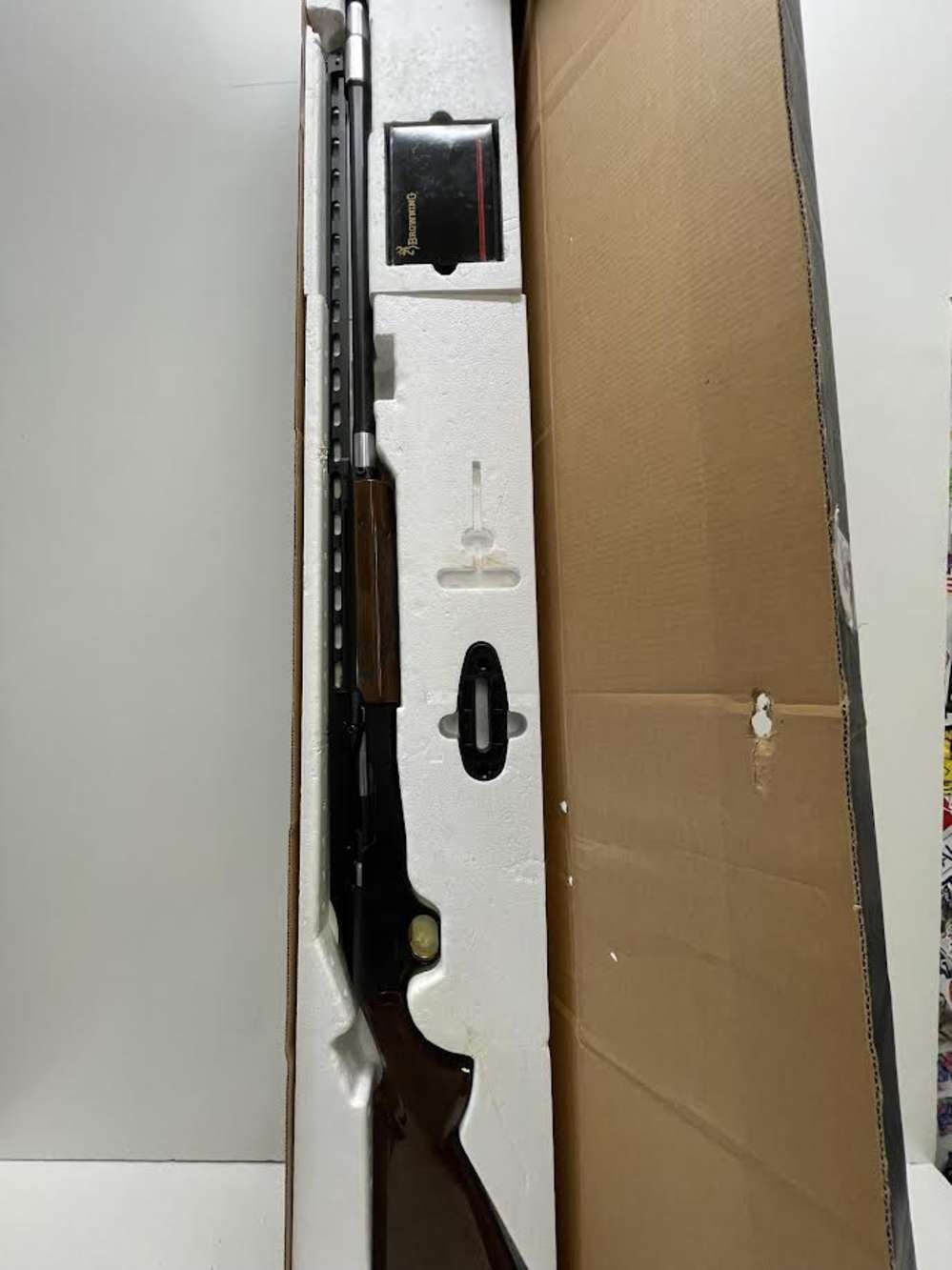 BROWNING RECOILLESS 30" SINGLE SHOT BOLT ACTION TRAP 12GA SHOTGUN WALNUT-img-0