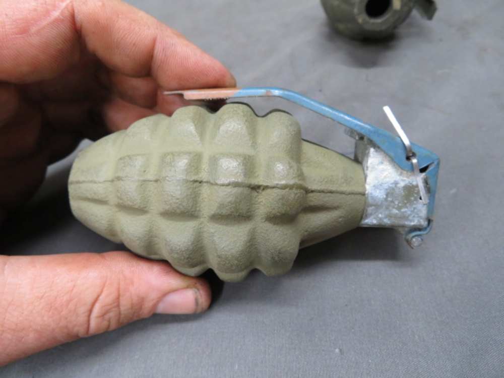 LOT OF 3 WWII US MK 2 STYLE DUMMY GRENADES W/ CARRIER-img-9