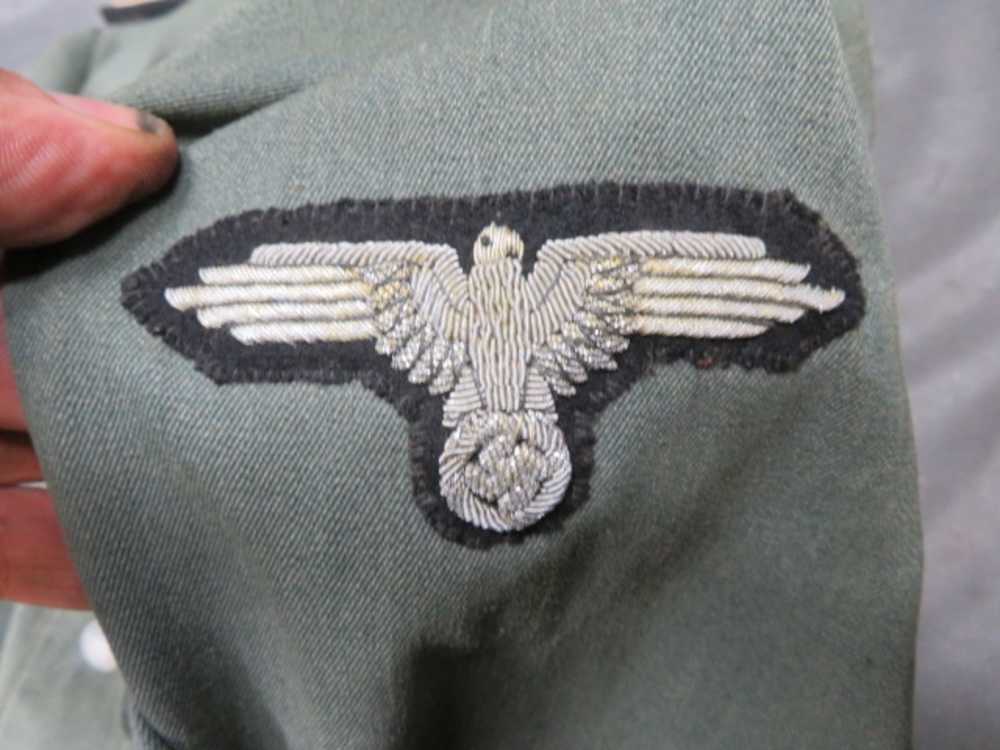 WWII GERMAN OFFICER’S TAILORED TUNIC W/REPRODUCTION WAFFEN SS INSIGNIA-NICE-img-11
