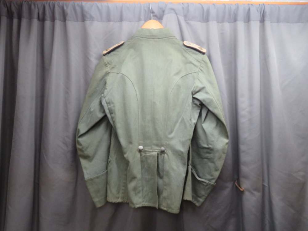 WWII GERMAN OFFICER’S TAILORED TUNIC W/REPRODUCTION WAFFEN SS INSIGNIA-NICE-img-4