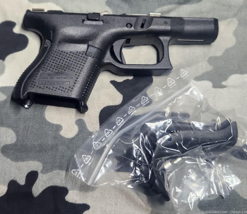 Glock G26 Gen 5 complete OEM Frame 26 Pre V   Discontinued  -img-1