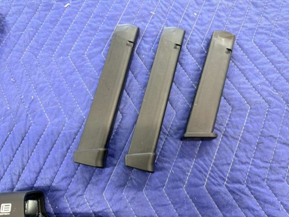 Rare B&T SPC9 G Suppressed - Factory SBR - Suppressor included - Glock Mags-img-11