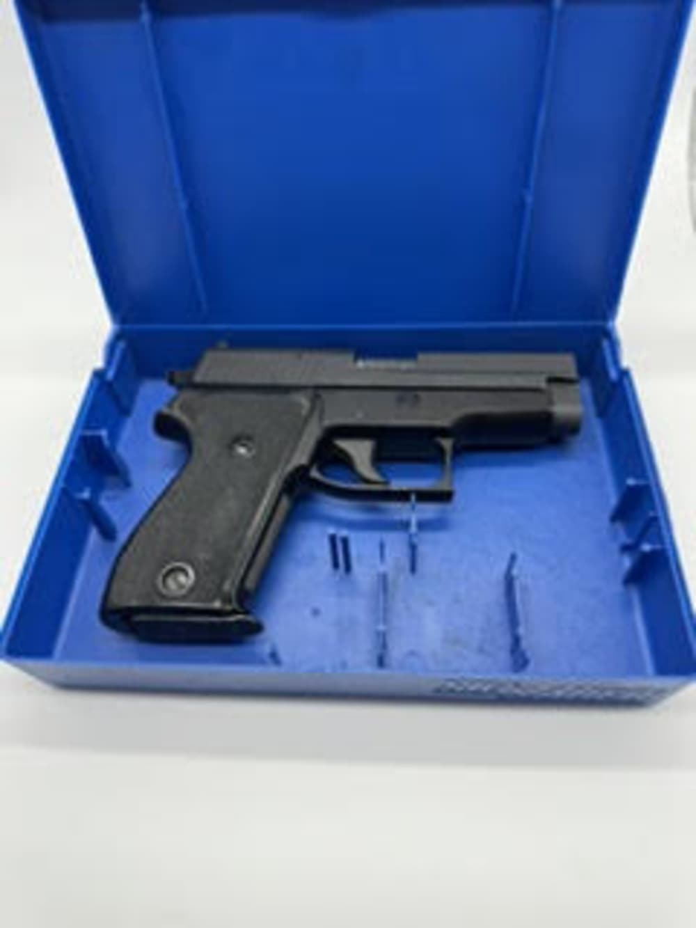 Sig Sauer P-6 -img-10