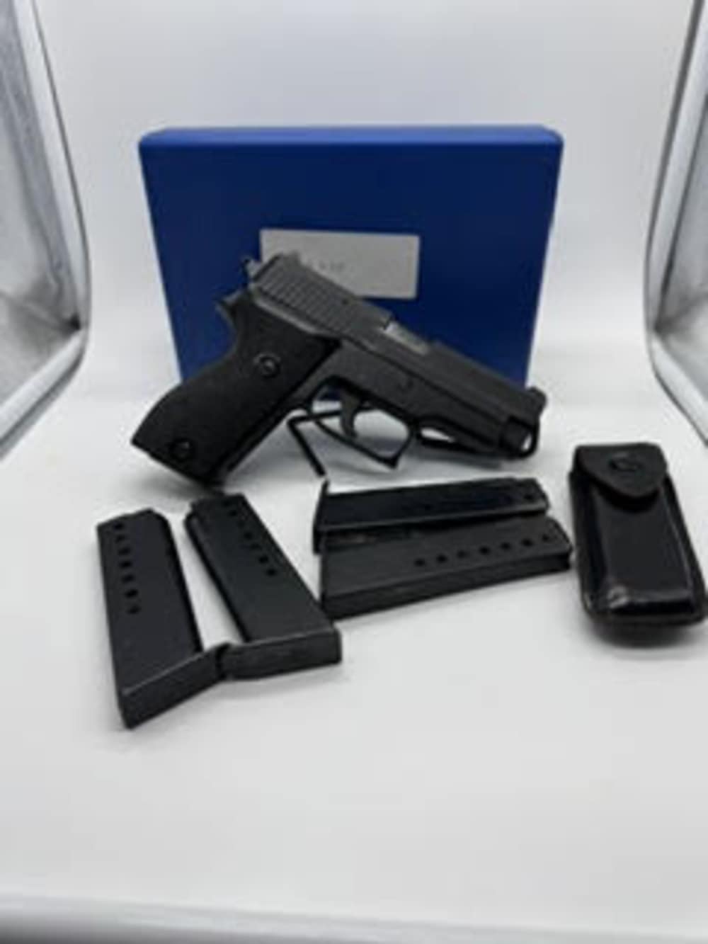 Sig Sauer P-6 -img-0