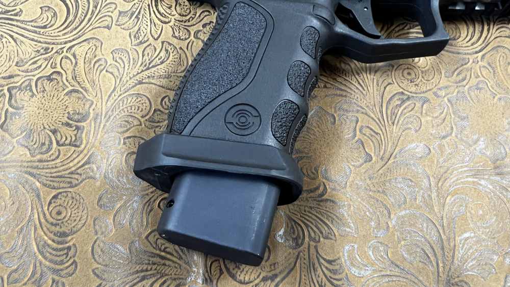 Stoeger STR 9F Combat 9mm Optic Ready Threaded Barrel Extended Magazine -img-7