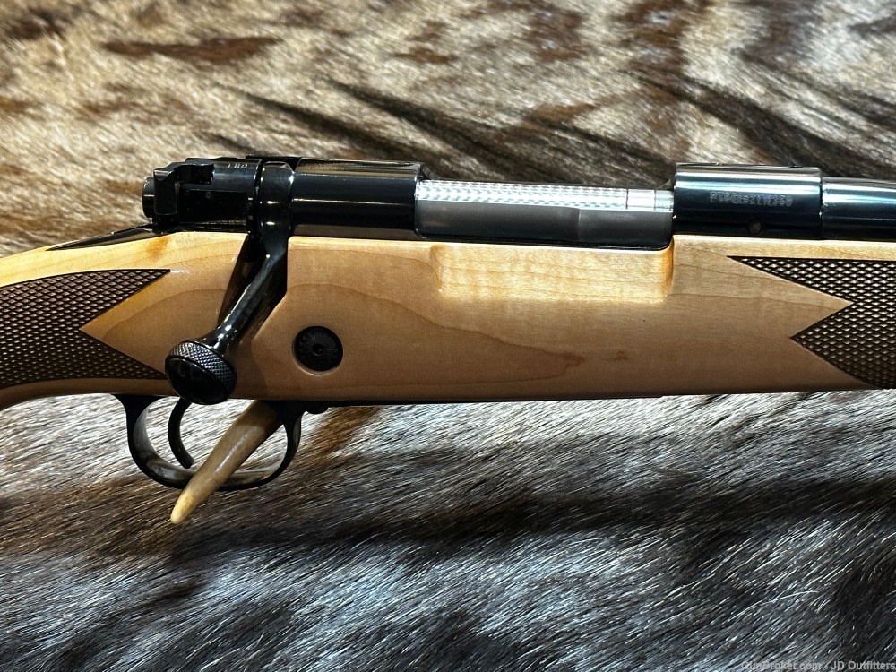 FREE SAFARI, NEW WINCHESTER MODEL 70 SUPER GRADE MAPLE 308 WIN 22"-img-3