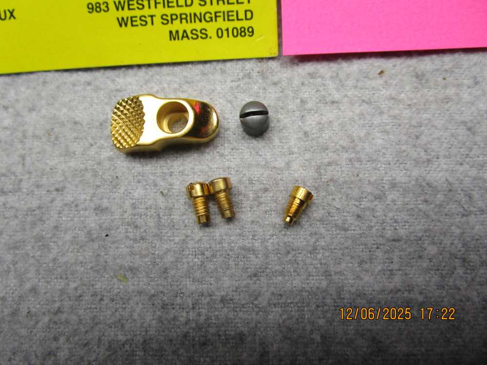 Smith & Wesson - J - frame thumb pieces & side plate screws in gold.-img-0