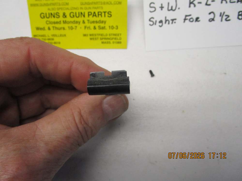 Smith & Wewsson factory K&L frame rear sight for 2 1/2 " barrel.-img-1