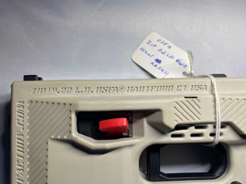 USFA ZIP 22 .22LR Semi-Auto 5.24 coyote tan NIB -img-11