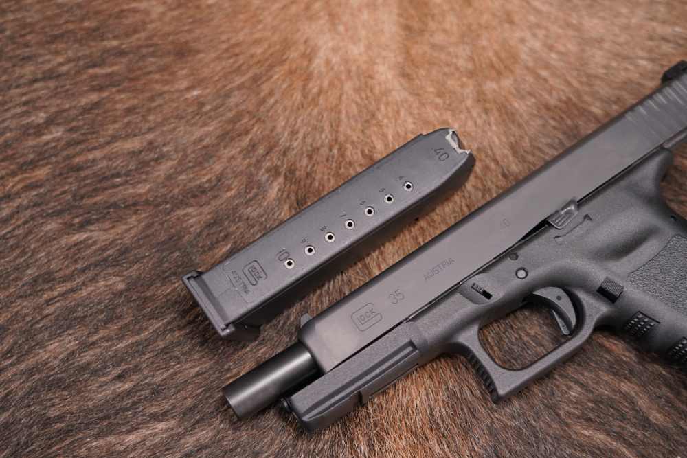 Glock 35 G35 Gen 3 .40 S&W 5.32” G 35 Striker Fired Semi-Auto Pistol, Box-img-10