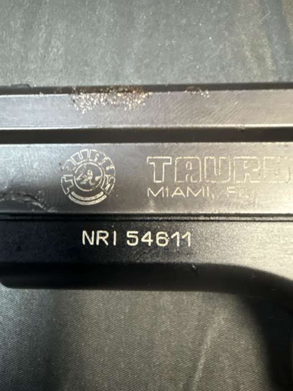 Taurus PT945-img-4