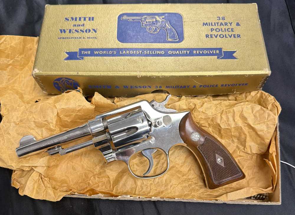 Smith & Wesson PRE model 10 .38spl Nickel plated -img-12