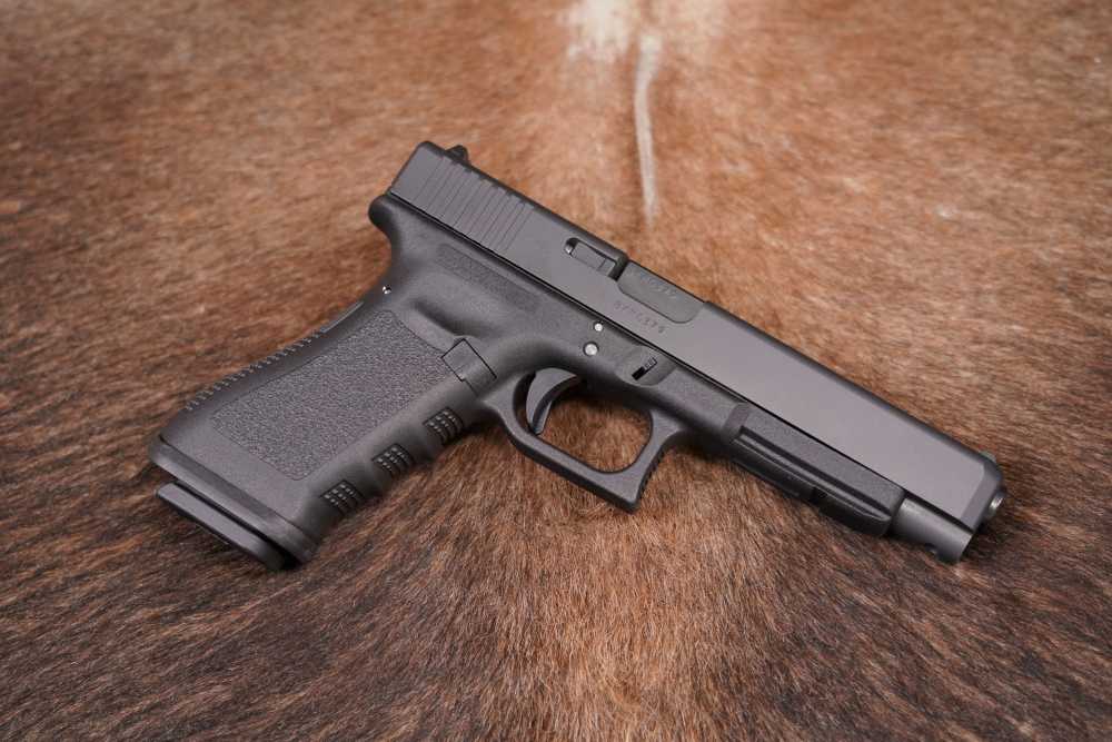 Glock 34 G34 Gen 3 9mm Luger Striker-Fired 5.32” Semi-Auto Pistol -img-1
