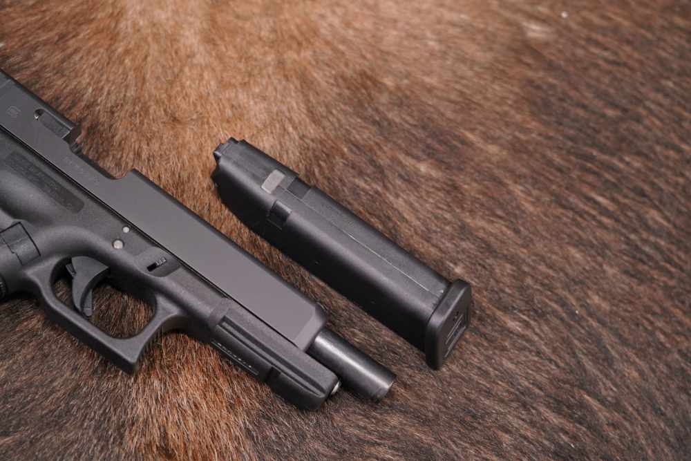Glock 34 G34 Gen 3 9mm Luger Striker-Fired 5.32” Semi-Auto Pistol -img-9
