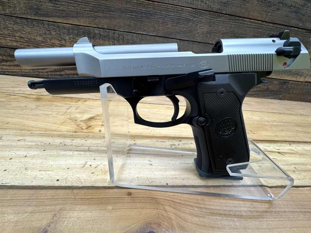 Beretta 92FS Double/Single-Action Semi-Auto Pistol-PENNY START! NO RESERVE!-img-29